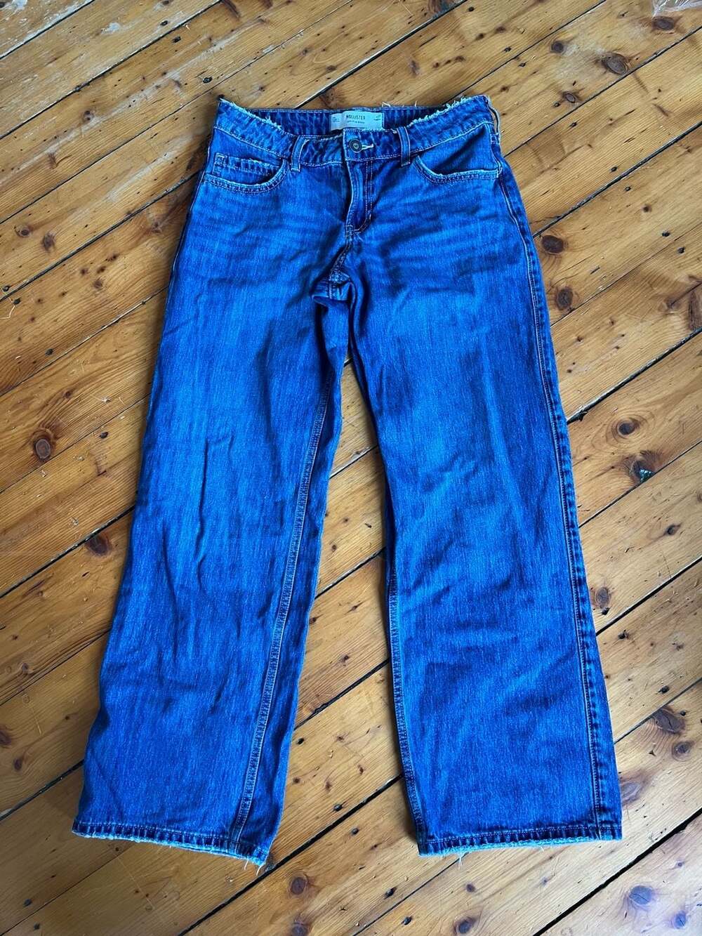 Hollister Low-Rise Baggy Jeans Blue  Y2K Size 4R W27